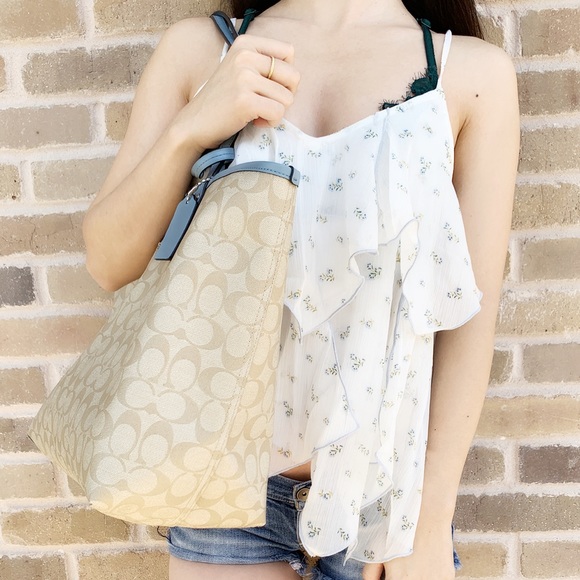 Coach reversible tote with zip pouch - Picture 4 of 4